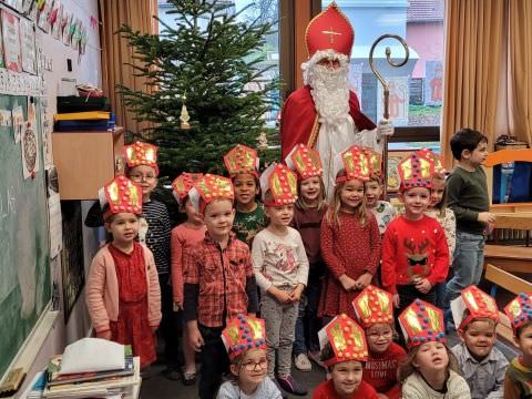 Rémelfing Visite de Saint Nicolas aux sages écoliers de Rémelfing