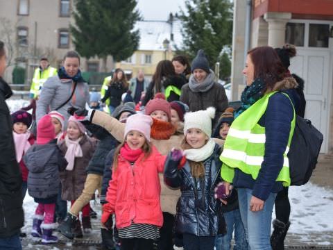 Rémelfing Les enfants de la Maternelle déposent leurs listes de Noël