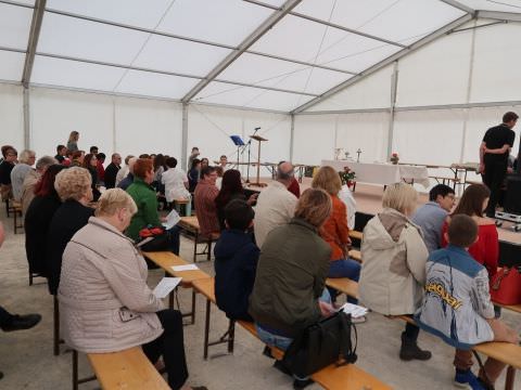 Rémelfing 1ère Messe du Lundi Pentecôte sous le Chapiteau