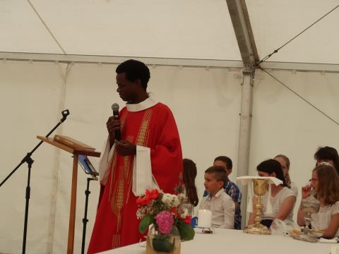 Rémelfing 1ère Messe du Lundi Pentecôte sous le Chapiteau