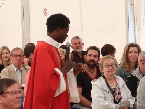 Rémelfing 1ère Messe du Lundi Pentecôte sous le Chapiteau