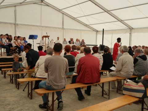 Rémelfing 1ère Messe du Lundi Pentecôte sous le Chapiteau