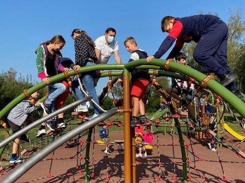 Rémelfing Inauguration de l'aire de jeux du château