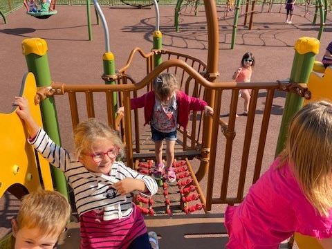 Rémelfing Inauguration de l'aire de jeux du château