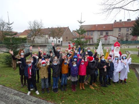 Rémelfing Visite de Saint Nicolas aux écoliers