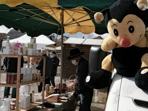 Rémelfing 2éme Marché Paysans au Château