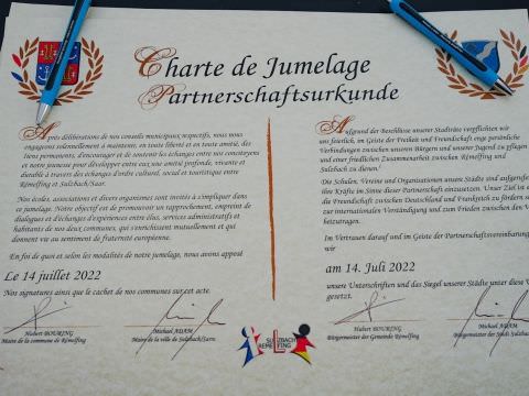 Rémelfing Inauguration du square de l'amitié franco-allemande et signature de la charte de jumelage avec Sulzbach/Saar