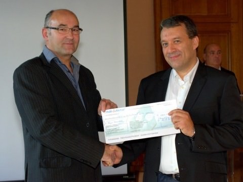 Rémelfing REMISE DE CHEQUE A AGIR ENSEMBLE