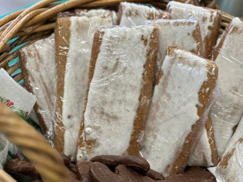 Rémelfing Décoration des sapins par nos écoliers