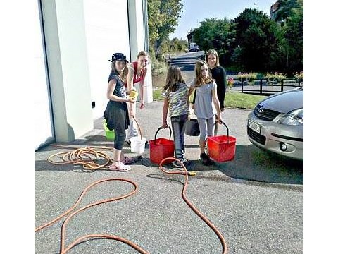 LAVAGE DE VOITURES PAR CASSIOPEE