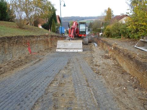 Rémelfing "Les Hauts de Sarre" : empierrement de la route