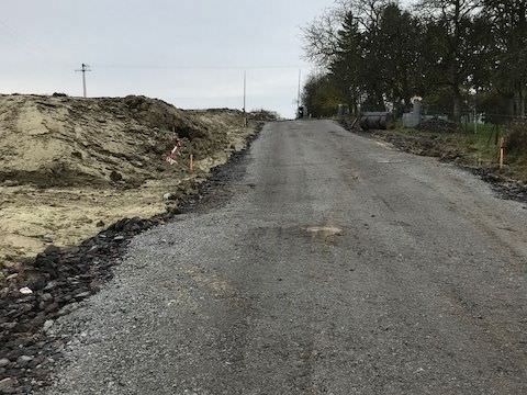 Rémelfing "Les Hauts de Sarre" : empierrement de la route