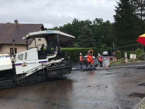 Rémelfing " Les Hauts de Sarre" : pose des enrobés provisoires