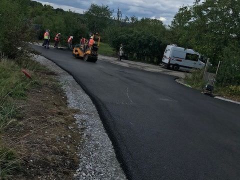 Rémelfing " Les Hauts de Sarre" : pose des enrobés provisoires