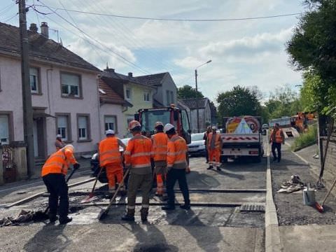 Rémelfing Création d'un plateau surélevé rue de Sarreinsming