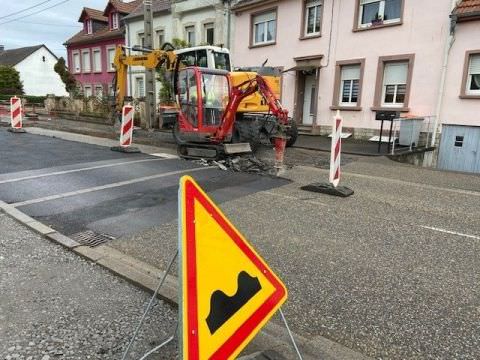 Rémelfing Création d'un plateau surélevé rue de Sarreinsming