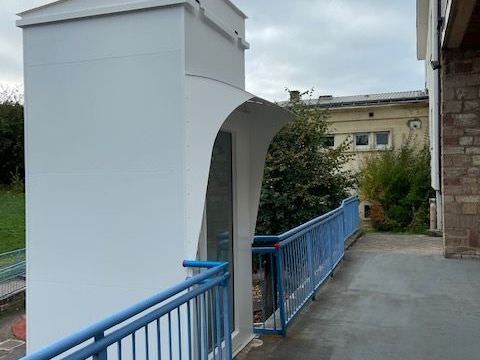 Rémelfing Installation d'un élevateur PMR à l'école maternelle