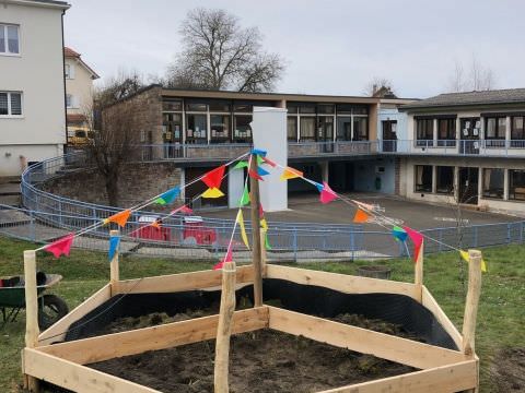 Rémelfing REALISATION DE JARDINS AUX ECOLES