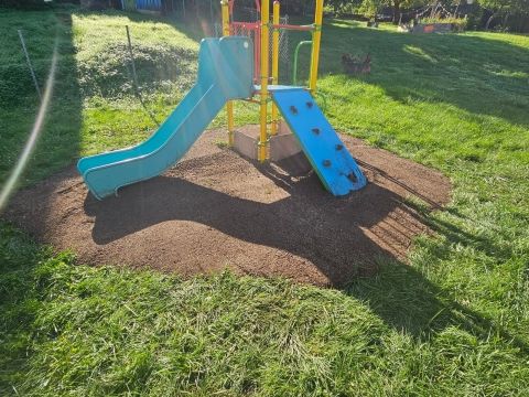 Réfection de l'aire de jeux à l'école maternelle Rémelfing