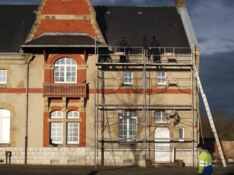 REMPLACEMENT DE LA GOUTTIERE AU CHATEAU